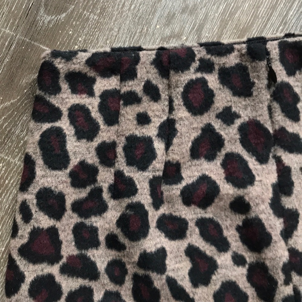 Ann Taylor Fuzzy Wool Blend Mini Skirt Size 4P - Picture 5 of 10